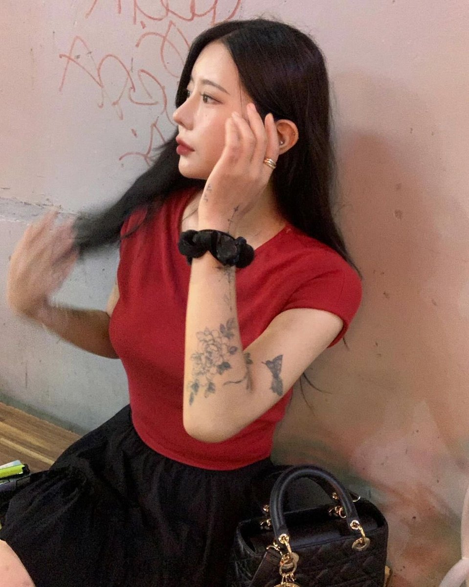 Jiae | 240802

“❤️ Long time no see ❤️”

> @/ji.aee
#와썹 #지애 #김지애 #WASSUP #KIMJIAE