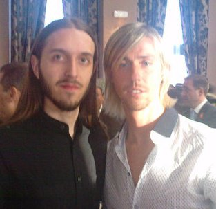 alconchel22's tweet photo. @mbapadre Y un tío de puta madre. Cuando me hice esa foto es el año que se fue del Madrid https://t.co/jgLohacOTW