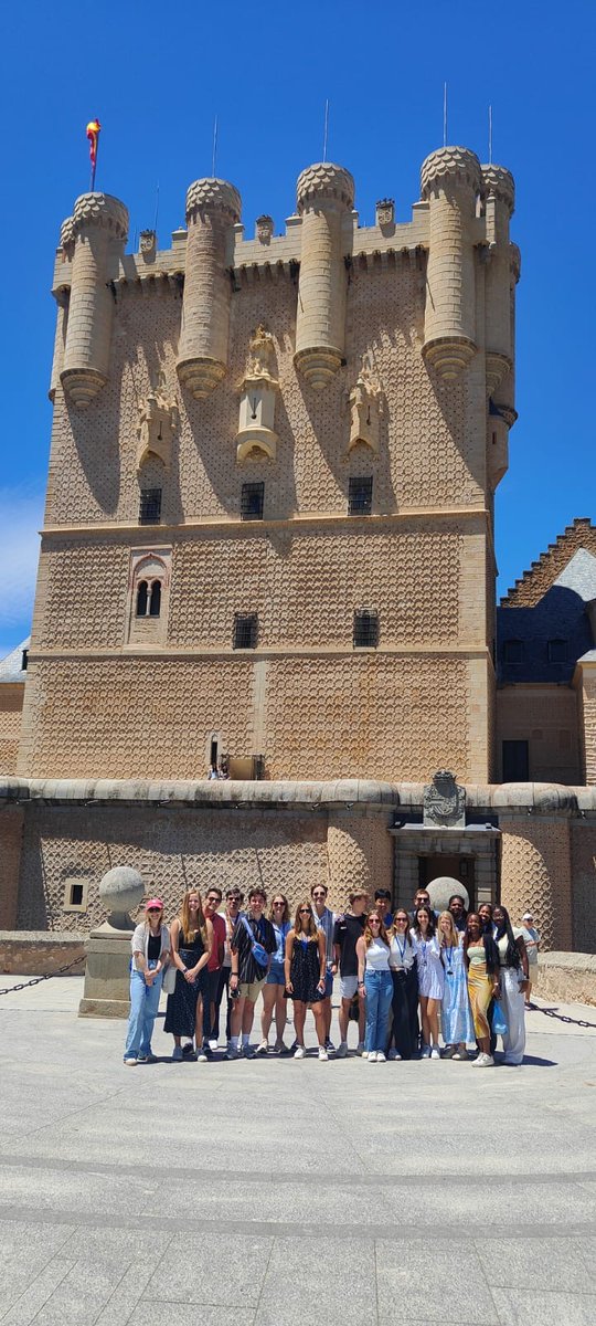WFUSpanItal's tweet photo. Professor Miller took an outstanding group to Salamanca this summer to finish up their language requirement while enjoying history, art, food and a little bit of vino. Join us next summer for the 212 immersion program in Spain! Email Rebekah Morris for more information. https://t.co/9A4Tdtv5WI