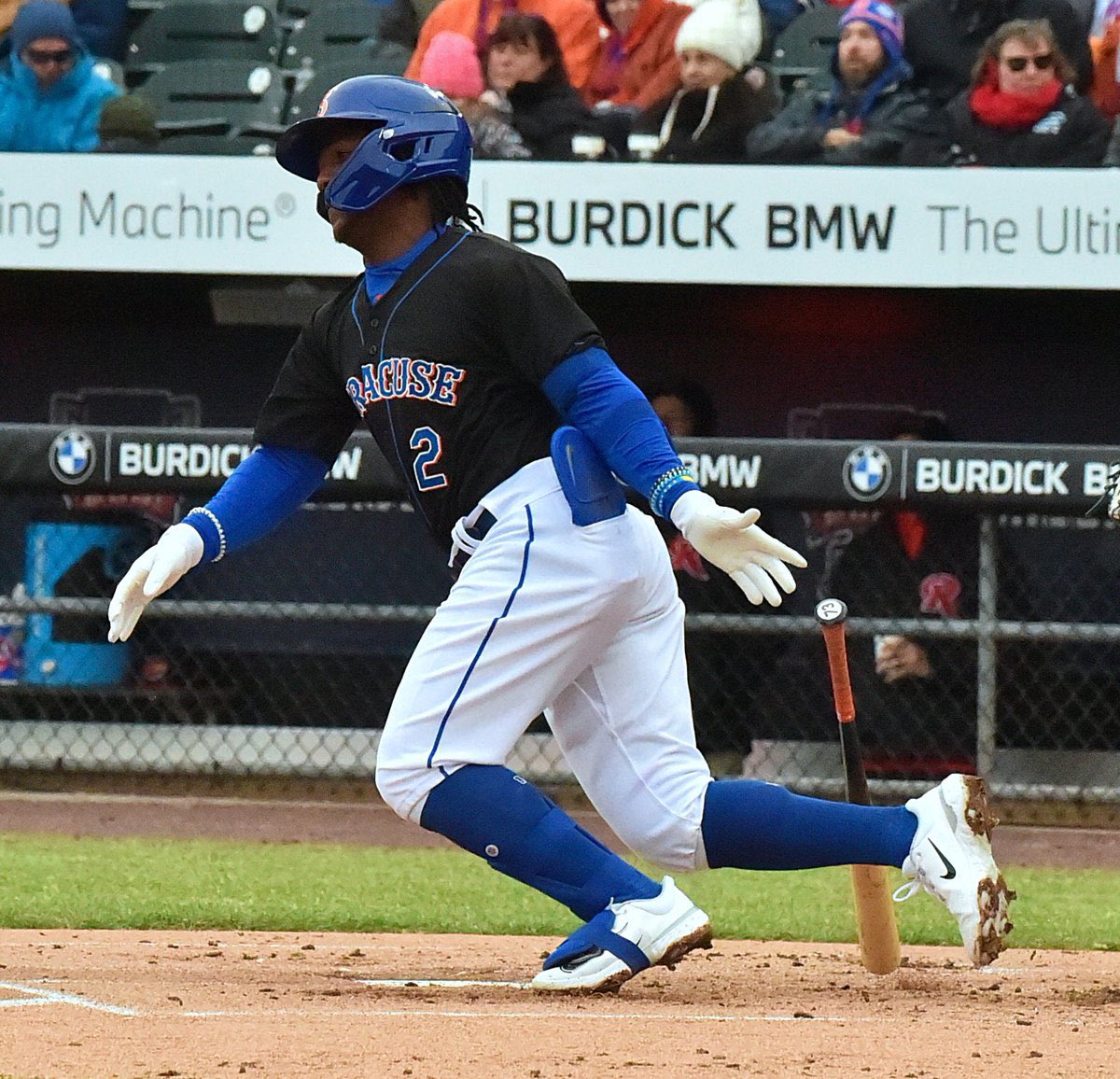 Mets Batflip tweet media