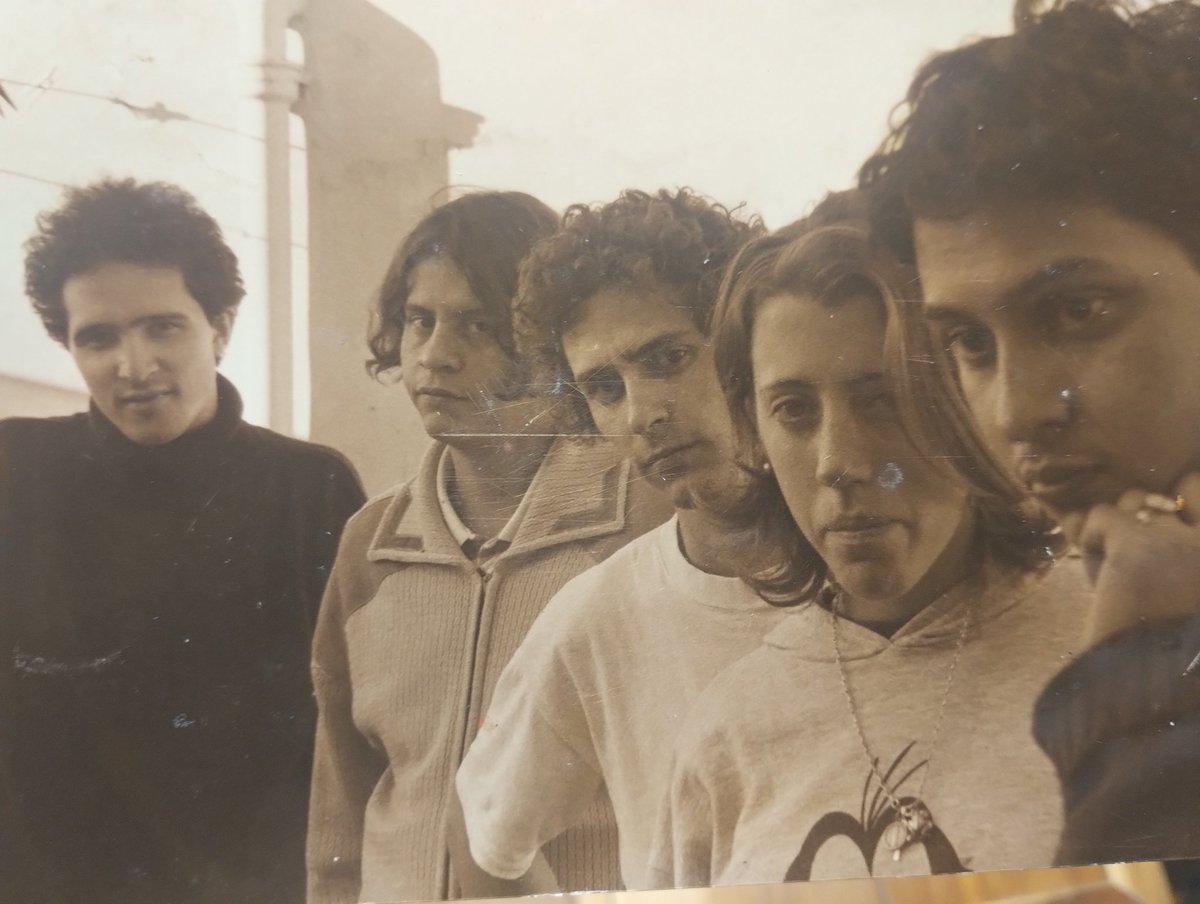 rapado? no. 25 watts? no. tan de repente? no. perdedores pop 😎