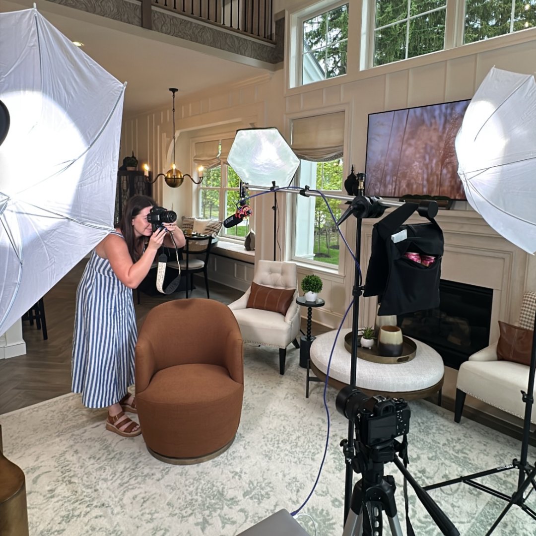 BlufishDesign's tweet photo. The Blufish team flew all the way to Pennsylvania last week for a social media video shoot with the incredible team at @foxlanehomes. Stay tuned on this exciting project! 🎥 https://t.co/ooY2V9MV5f