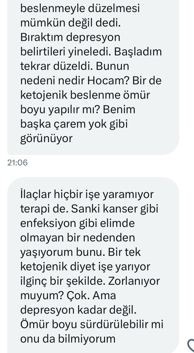Dostlar Metabolik Psikiyatri adında yeni bir alan açılıyor. İlk adımları Stanford Üniversitesinde kürsü kurarak geçen yıl atıldı bile. Ketojenik diyet ile bazı psikiyatrik hastalıklara “ilaçsız” çözümler bulmak mümkün. 

Kaliforniya’dan değil ülkemizden bir örnek verelim. Bir