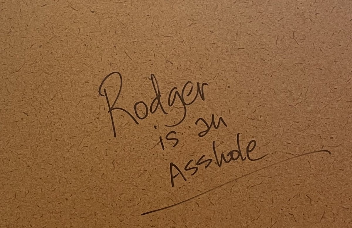 micolangelo's tweet photo. Found this in a bathroom stall and idk who Rodger is but go ahead girl talk your shit fuck him https://t.co/BsSQRPXmdL