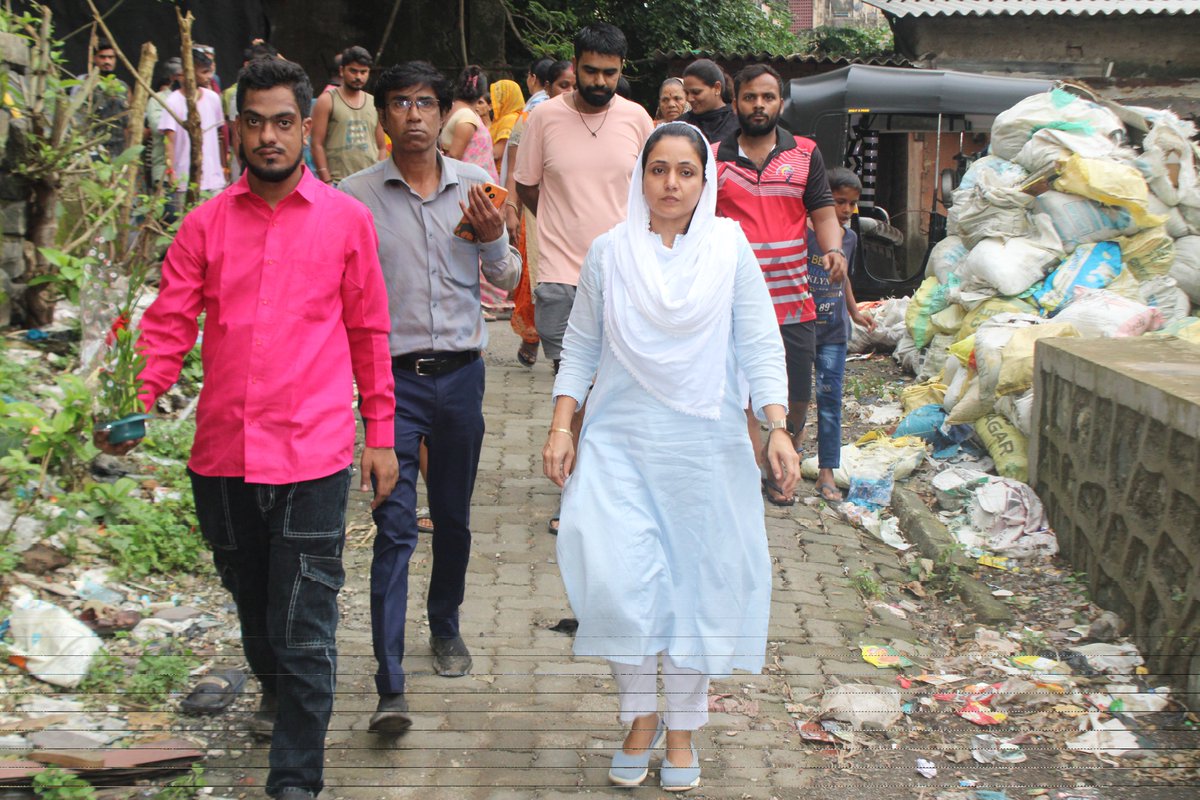 sanamalikshaikh's tweet photo. अणुशक्तिनगर मतदारसंघाचे आमदार, @nawabmalikncp साहेबांच्या अथक प्रयत्नांमुळे वॉर्ड क्र. 147, वाशीनाका मध्ये शिवदर्शन मित्र मंडळ, शिवाजी नगर येथे समाज मंदिर कामाचा आणि राहुल नगर, चेंबूर येथे बालवाडी बनवण्याच्या कामाचा शुभारंभ सोहळा स्थानिक रहिवाशांच्या उपस्थितीत पार पडला. 1/2

#NawabMalik #AnushaktiNagar