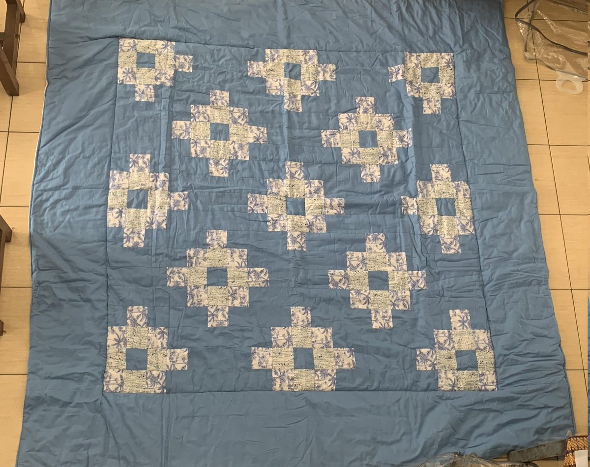 kkariinaz's tweet photo. tugas sekolah, jual hasil karya anak smk 
dapat 2 sarung bantal &amp; spreinya
1,5jt bisa nego yaa
#zonauang #wts #zonabu https://t.co/ofNPAaZmOX