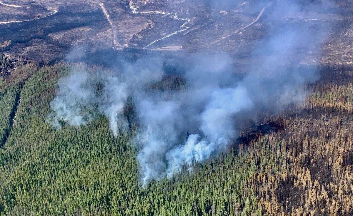 Sean Amato (@jsjamato) on Twitter photo More bad news out of #Jasper. The fire grew 7,500 hectares today to 39,000. No mention of any more structure loss in <a href="/JasperNP/">Jasper National Park, Parks Canada</a> update. There is a lot of rain in the forecast starting Sunday - but first “extreme fire weather” - 29 & 30 degree days. #abfire More bad news out of #Jasper. The fire grew 7,500 hectares today to 39,000. No mention of any more structure loss in <a href="/JasperNP/">Jasper National Park, Parks Canada</a> update. There is a lot of rain in the forecast starting Sunday - but first “extreme fire weather” - 29 & 30 degree days. #abfire