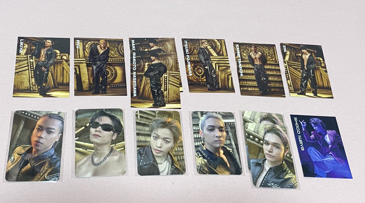 tmt_0323's tweet photo. THE RAMPAGE  ランペ 24karats GOLD GENESIS フォトカ トレカ 交換

(譲)写真のもの 与那嶺瑠唯 鈴木昴秀 RIKIYA 山本彰吾 陣 岩谷翔吾 龍 長谷川慎 藤原樹 武知海青 川村壱馬
(求)RIKU(2枚目の♡以外)

郵便での交換希望です📮💌 https://t.co/qpCNlfPIiw