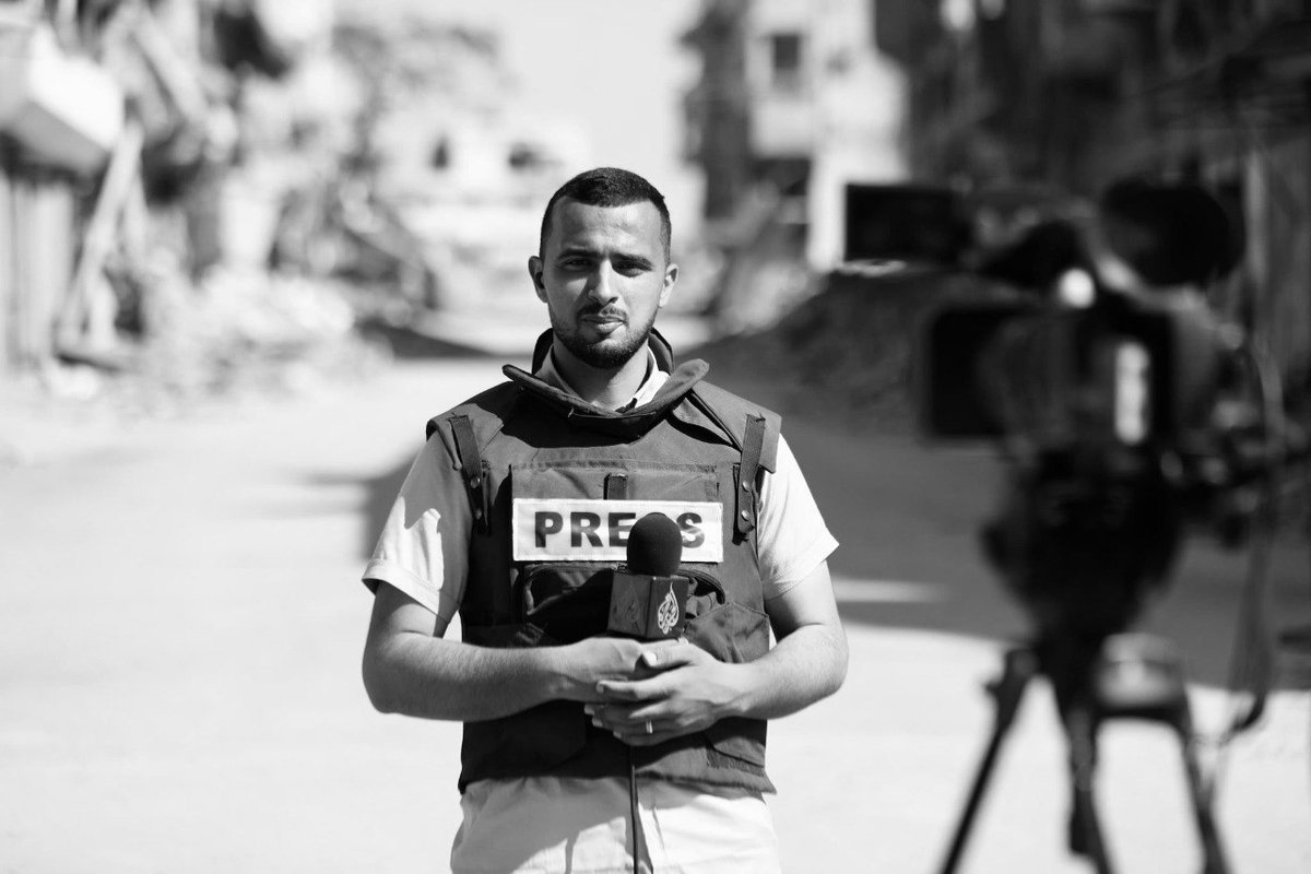 Palestinedaily1's tweet photo. Breaking | The spokesperson for the Israeli occupation army has admitted that the Israeli Army, with the assistance of Shin Bet, "eliminated" Al-Jazeera journalist Ismail Al-Ghoul, claiming he was involved in the Hamas October 7 operation.

It is noteworthy that Israeli occupation forces had previously kidnapped Al-Ghoul on March 18, 2024, during the attack on Al-Shifa Hospital in Gaza City, but released him after a few hours of interrogation.