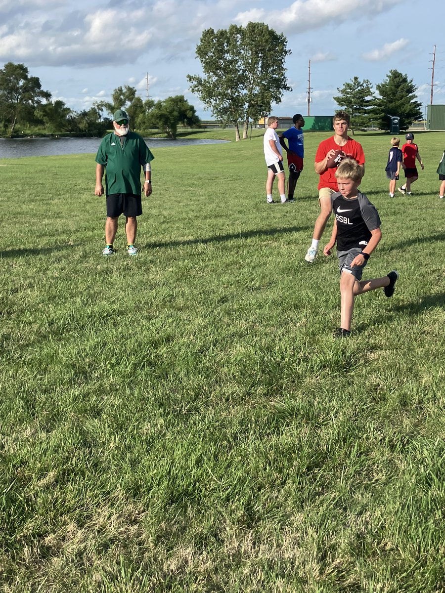 Coach_Watson's tweet photo. Another successful @STMfball Free Youth Day! https://t.co/GD7Xu2e4vM