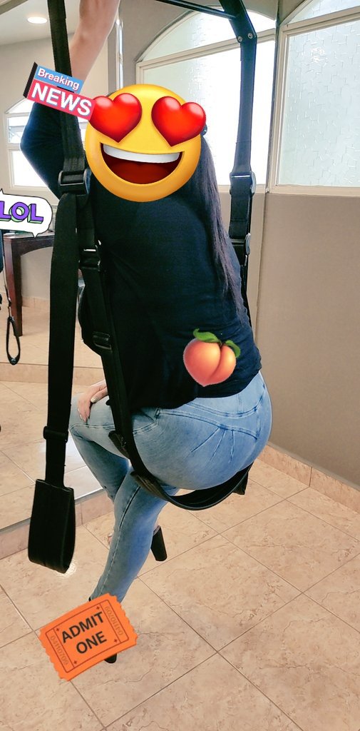 😋 ¿Que tal el 🍑 de mi bella esposa?
#MiercolesDeculonasQueens #MiercolesDeCulosNaturales #MiercolesDeMorboYProvocación #MiercolesDeCulosPerversos #miercolesdenalgas