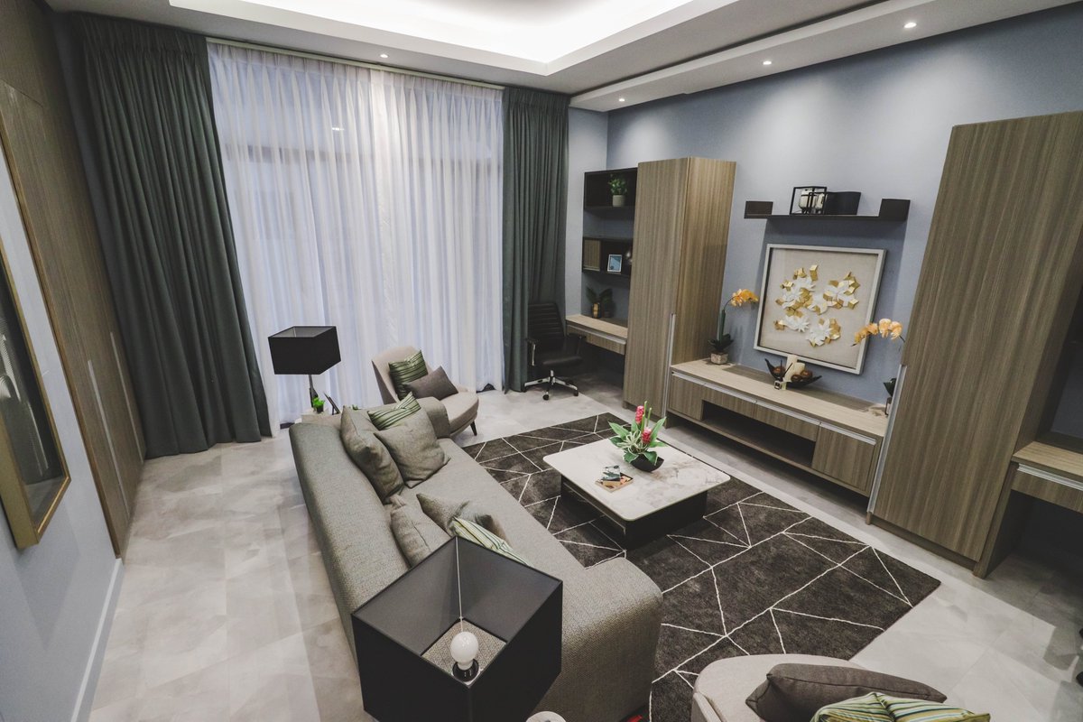 Achieve your real estate ambitions with Summit Brokers. Join today for premium listings, career-enhancing resources, and a collaborative environment that fosters success.

📍 Location: Small Horseshoe, Quezon City

Send us a message, today!