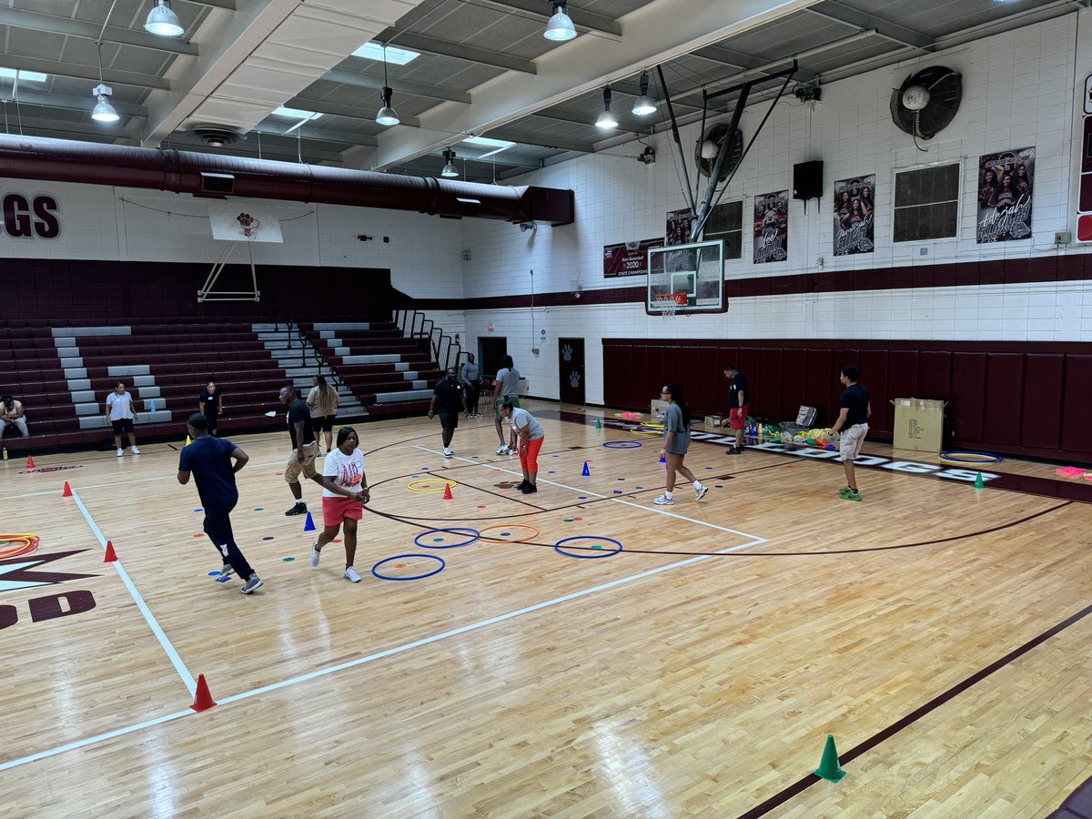 Physedmanrising's tweet photo. Had a great 2 day @CATCHhealth PE training in Greenwood, MS! They worked hard, learned and ready to implement.
Have a great year!
#catchpe #catchworks https://t.co/iF10eWcBF6