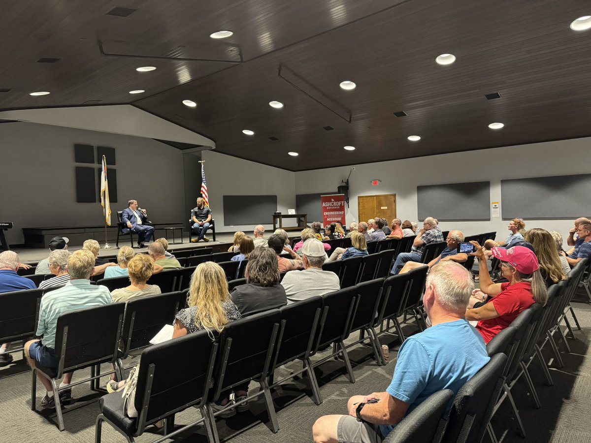 JayAshcroftMO's tweet image. Great night back in St. Joe! People are ready to Engineer a better Missouri!

There’s 5 days until Election Day, join Team Ashcroft at Ashcroftformissouri.com

#AshcroftAcrossMissouri #MOGov