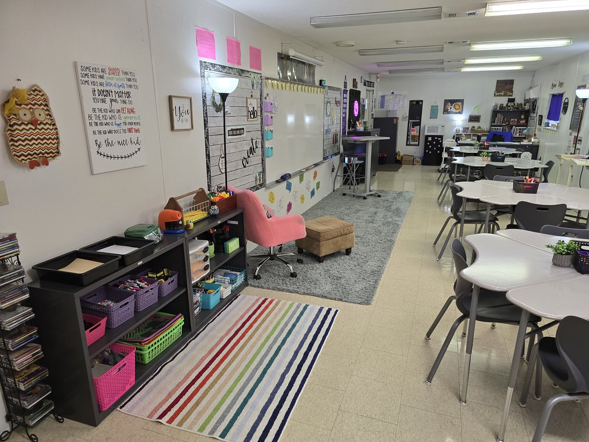 JanetTolbert6's tweet photo. First day of year 26 @LGE__HCS! I love my school! https://t.co/UL1OKVGiEO