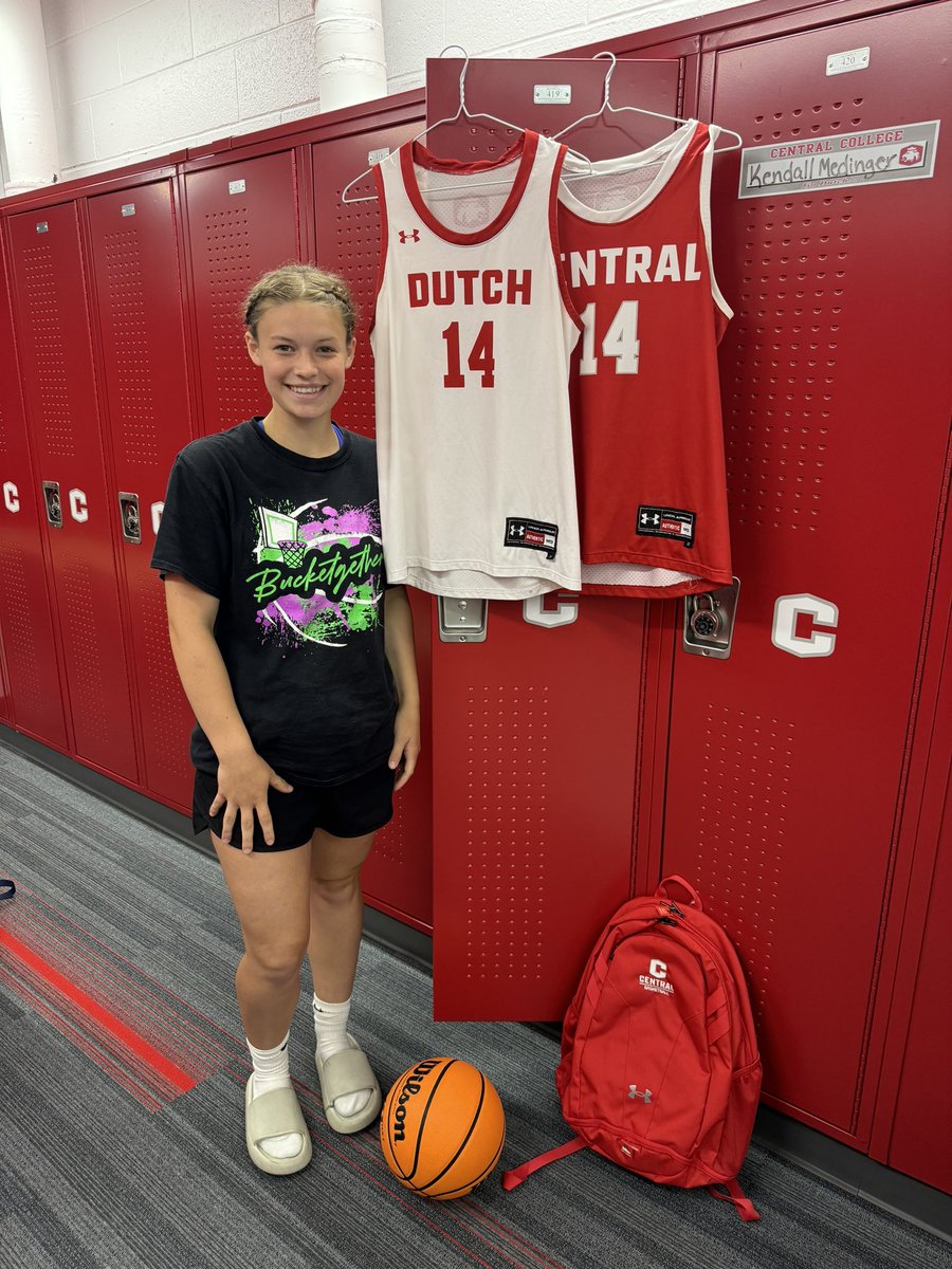 KendallMedinger's tweet photo. After an amazing &amp; super fun Elite Camp, I’m grateful &amp; blessed to have received an offer to play 🏀 for @CentralDutchWBB. Thank you so much @Coach_JWeiland, @tarynbarz12 and @EssanceP for this opportunity! https://t.co/voS9YaoUQQ