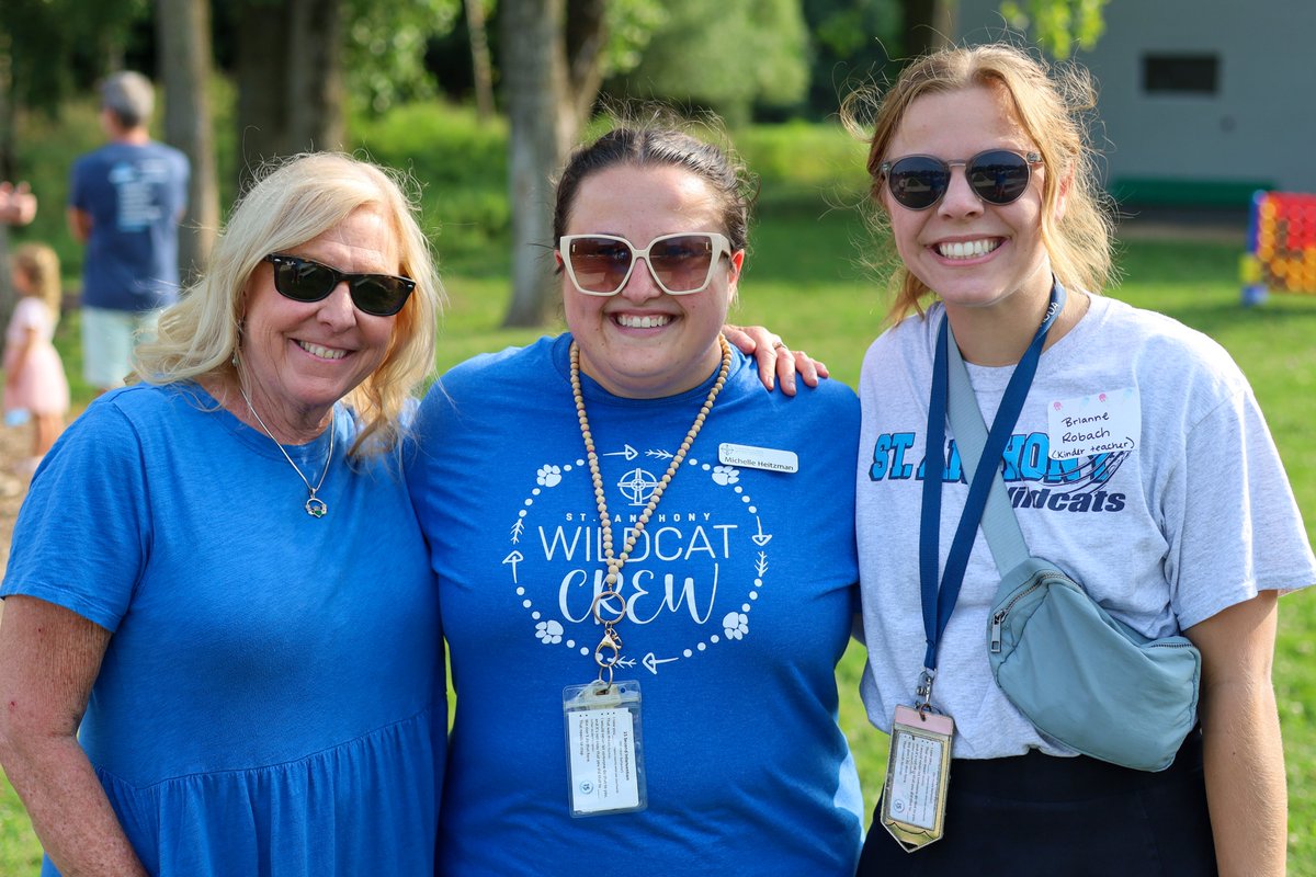 BenNovitsky's tweet photo. We had a blast welcoming our youngest St. Anthony Wildcats at our Snow Cone and Chill event!

These Wildcats had so much fun meeting their new friends, getting to know their teacher, and savoring some delicious snow cones! @dogrschools https://t.co/pYWk9iKtdB