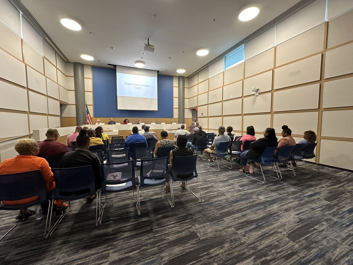 Mayor Katrina Thompson tweet media