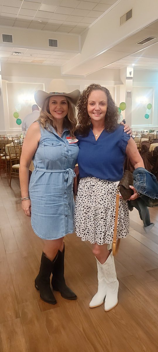 Lamar knows how to  show the love to new staff. They hosted a stampede dinner for over 400 of us. Even ran into a teacher/friend our previous district. <a href="/LamarCISD/">Lamar CISD</a>