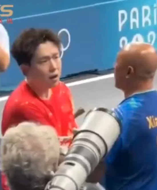 CoachJacksonTPW's tweet photo. The world's #1 player won gold, but a reporter broke his paddle. Furious, he lost his cool & lost in a huge upset the next day.
It's a teachable moment for all athletes; we must "park" our mistakes & focus on the next play.
#BlueprintMentalPerformance
#BuildtheMachine https://t.co/CgmSnJ4xvW