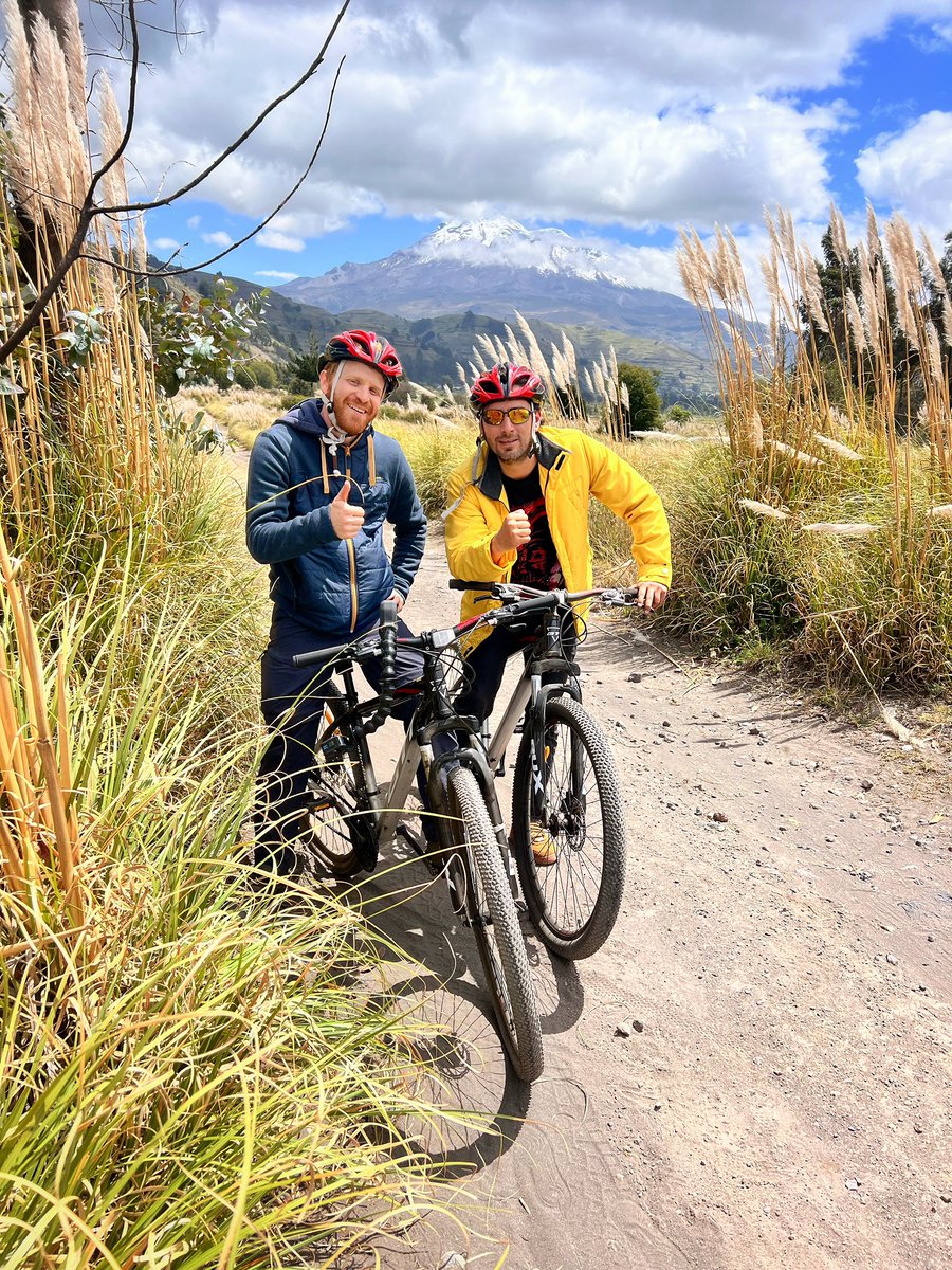 CRUZ4785's tweet photo. Si te gusta el ciclismo 🚵🏽🚵🏽‍♂️ recorre por los emprendimientos rurales de la parroquia de #Calpi 

#QuillaPacari 
#LaMoya 
#Rumicruz 
#PalacioReal 

❇️ SI NO TIENES BICI 🚲 AHÍ TE PRESTAN UNA 

📲096-805-5325

✅Ubicación: https://t.co/t3fEoEcnQQ

#RiobambaTurismo https://t.co/Cvq6e189B0