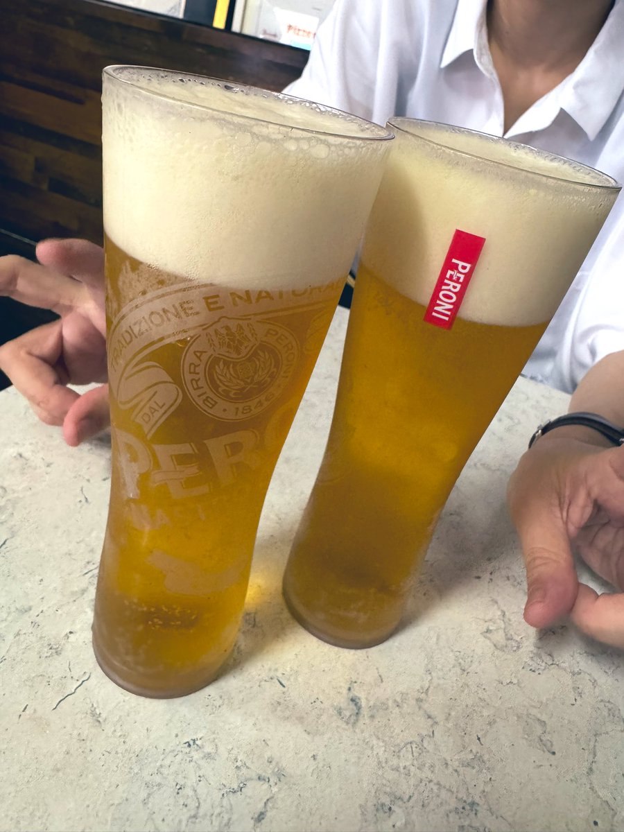 yamato_se's tweet image. 夫婦で休日がかぶったため、中目黒にあるDa Isa(ダイーサ)というピザのお店に行ってきた🤭✨
小籔さんが某番組で訪れていたのを観て、一度行きたいなと思っていてようやく来れました❣️言うまでもなく、めちゃめちゃ美味しかった🥰

#DaIsa
#中目黒