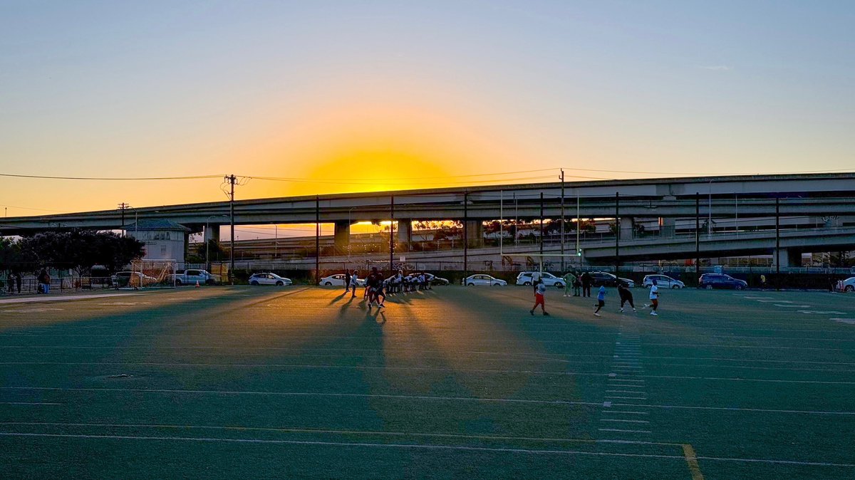 In the heart of West Oakland at out first <a href="/OaklandBallers/">Oakland Ballers</a> game ⚾️ #oakland #oaklandballers