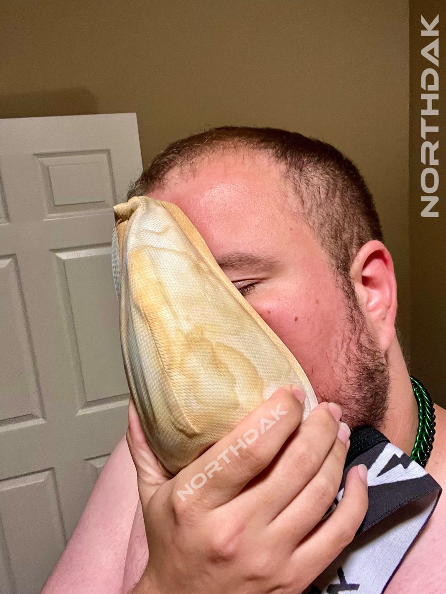 JockLoverDak's tweet photo. Oh yeah today’s jock smells amazing too. Perfect blend of cum and sweat.
Who wants a turn? Deep sniffs only.
#JockSniffer #MuskyJock #SmellyJock #Jock #JockCup https://t.co/fNpPAqPa1R