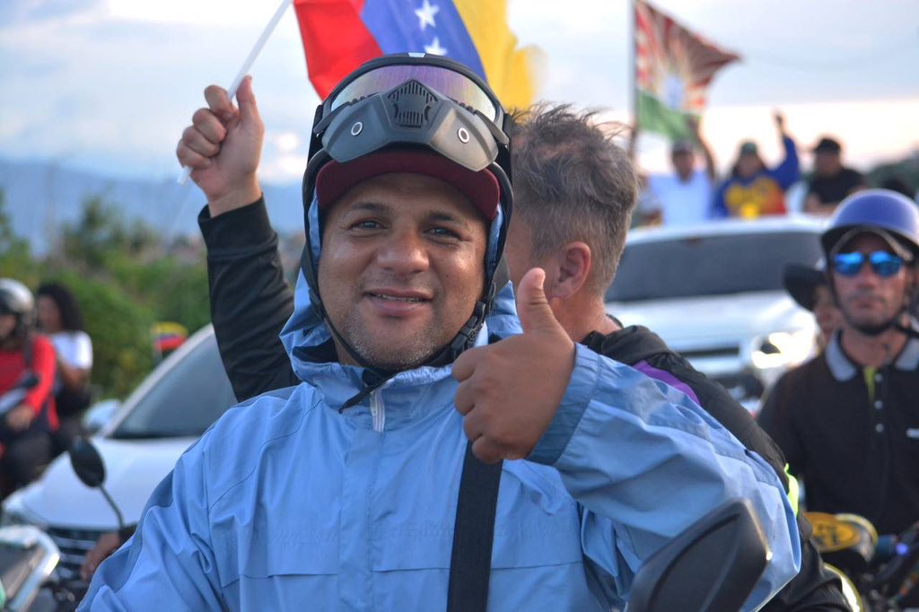 #1Ago Acompañé tremenda caravana del pueblo de la parroquia Unión junto al alcalde <a href="/LuisJonasReyes/">Luis Jonás Reyes</a>. Las calles son del pueblo victorioso que celebra con el presidente @nicolasmaduro.