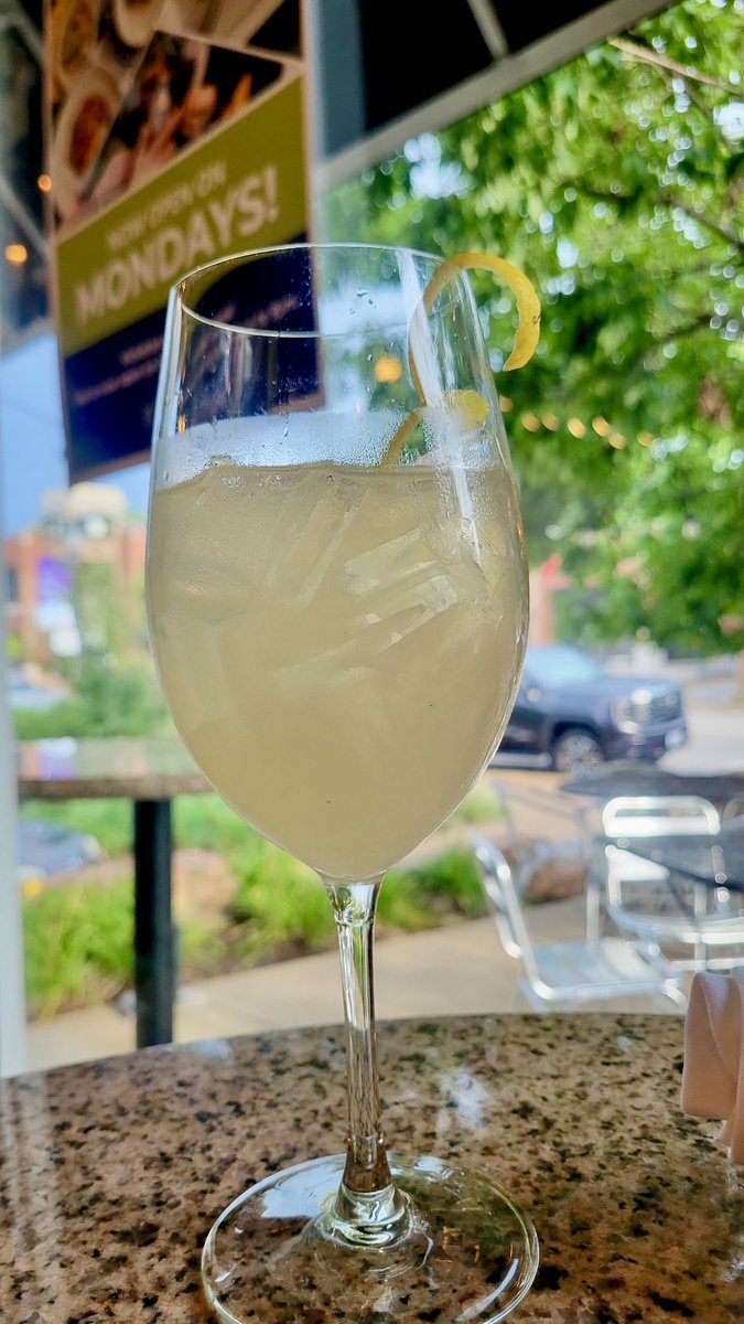 🍹 We hope you had a chance to commemorate the country’s second annual #NationalSpritzDay!

…But why limit the fun? We celebrate Spritz EVERY day, especially this Friday, August 2, when we'll be toasting to World Without Cancer Day benefitting <a href="/pedalthecause/">Pedal the Cause</a> 🚲 

#TheRobustLife