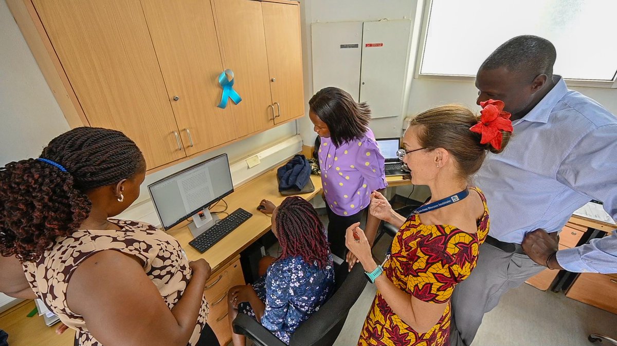 Catriona Waitt (@catrionawaitt) on Twitter photo When is pharmacokinetic modelling useful? How can mathematical techniques enhance understanding of safe, effective use of drugs? We are launching our monthly Uganda <a href="/pmxafrica/">PMX Africa</a> seminars to discuss this.
Tuesday 6th Aug
4pm East Africa time
Details below
pmxafrica.org/2024/07/26/vir… When is pharmacokinetic modelling useful? How can mathematical techniques enhance understanding of safe, effective use of drugs? We are launching our monthly Uganda <a href="/pmxafrica/">PMX Africa</a> seminars to discuss this.
Tuesday 6th Aug
4pm East Africa time
Details below
pmxafrica.org/2024/07/26/vir…