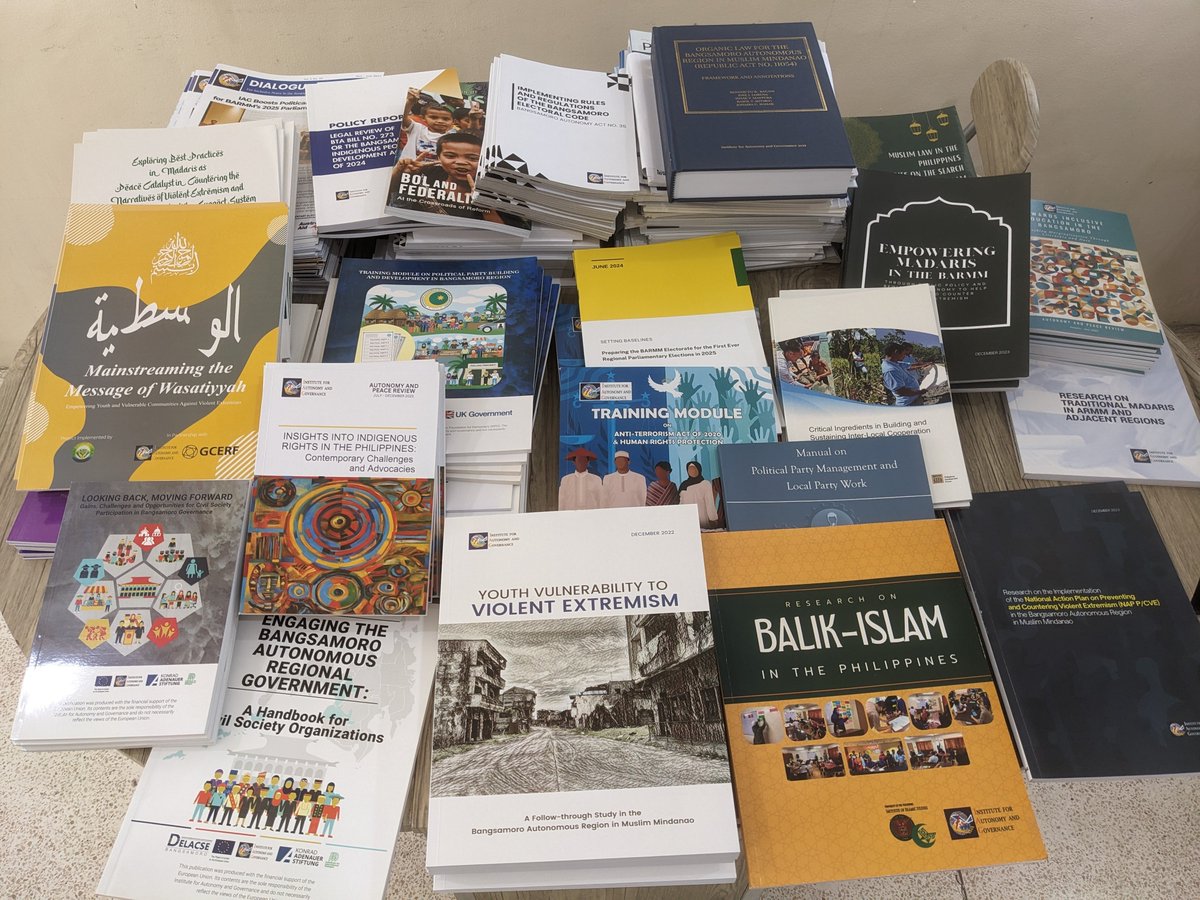 IAGorgph's tweet photo. We are enhancing our knowledge center in Basilan State College with new learning resources. This soon to be available updated collection will benefit students, faculty, and development partners by bridging the gap between theory and practice. https://t.co/Qwayj5V8Hd