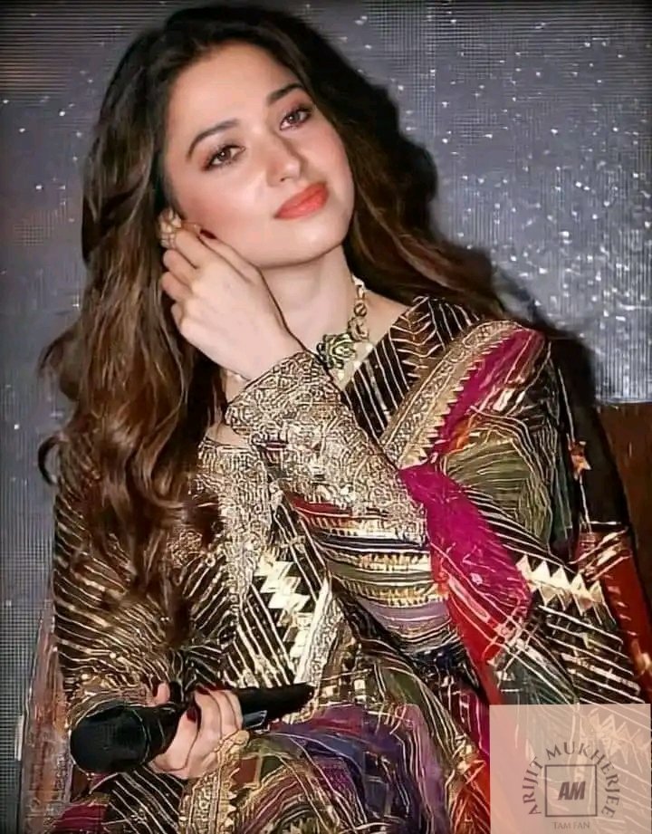 ArijitM28107122's tweet photo. It has to be my Tam. She's the most beautiful woman ever born 🫠❤
There's none like her in the entire world 😍🙌
Love you the most Tam 🥰❤❤.
#TamannaahBhatia #Tamannaah #Tamanaahforever #Devathai #GoddessOnEarth https://t.co/70swYu88DI