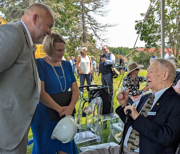 Todd Smith (@toddsmithcandu) on Twitter photo More than a decade in the making ground is broken on the new hospital in #PrinceEdwardCounty #pec <a href="/SylviaJonesMPP/">Sylvia Jones</a> <a href="/QuinteHealth/">Quinte Health</a> <a href="/countylive/">countylive.ca</a> #BayofQuinte countylive.ca/more-than-a-de… More than a decade in the making ground is broken on the new hospital in #PrinceEdwardCounty #pec <a href="/SylviaJonesMPP/">Sylvia Jones</a> <a href="/QuinteHealth/">Quinte Health</a> <a href="/countylive/">countylive.ca</a> #BayofQuinte countylive.ca/more-than-a-de…