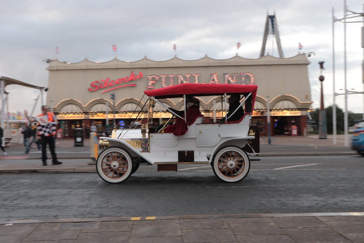 ClassicCarWkly's tweet image. All of us at CCW were shocked and appalled by the terrible events in #Southport earlier this week.

That's why we've decided to team up with Aintree Circuit Club to raise funds at the Southport Classic &amp;amp; Speed show for the families and affected...

classiccarweekly.co.uk/news/scene/sho…