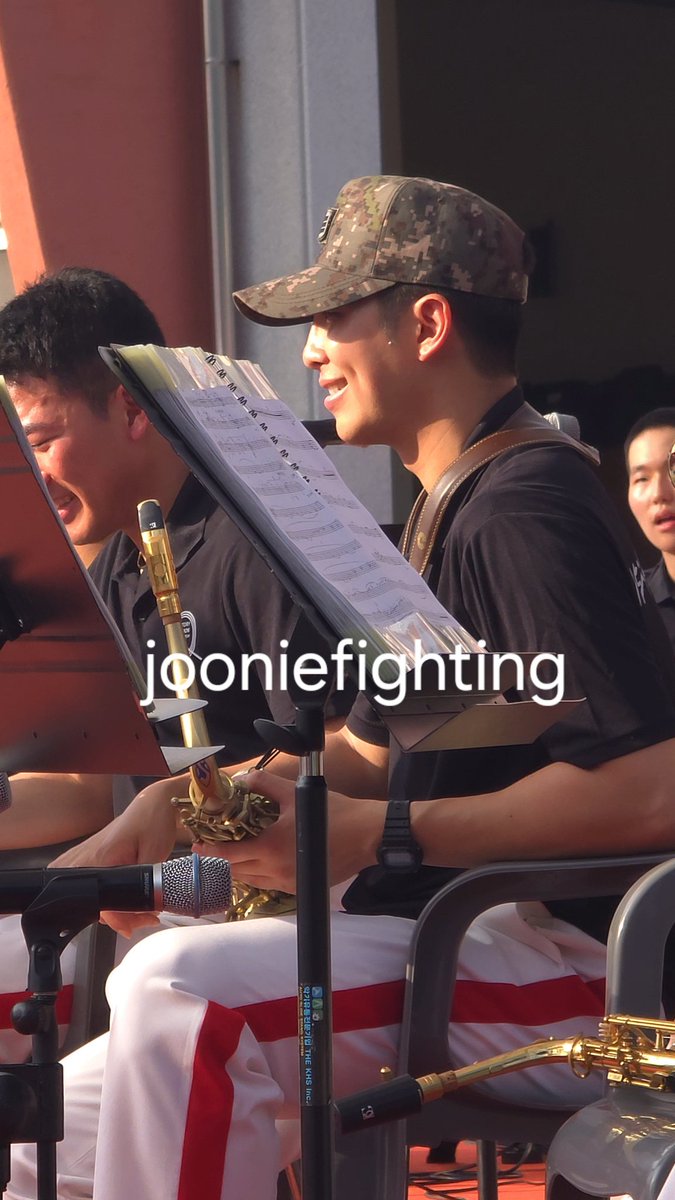 jooniefighting's tweet photo. 20240802 화천토마토축제 #RM 리허설 

정말 사랑해 https://t.co/Wo1E3dpA7q