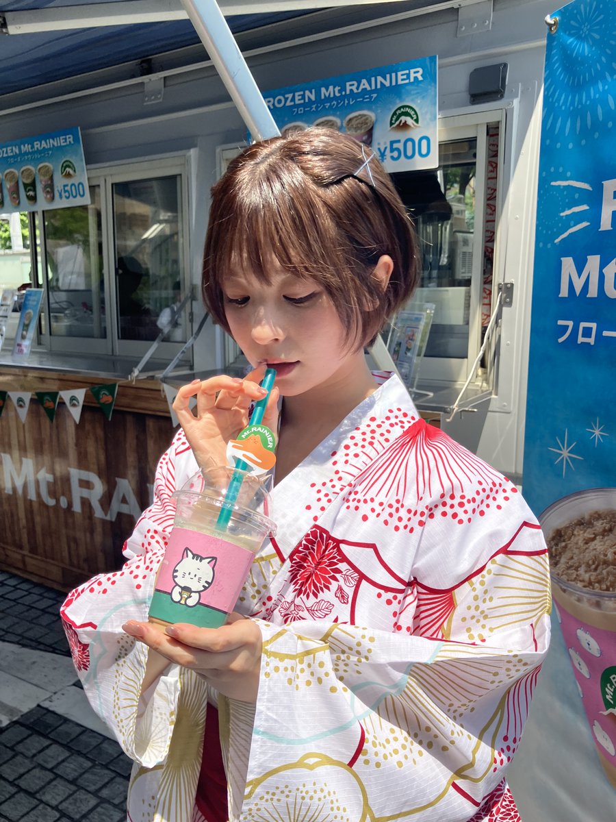ねこ耳カップだ(/・ω・)/にゃー!
<a href="/minakamimano/">水上真乃（みなかみ まの）</a>