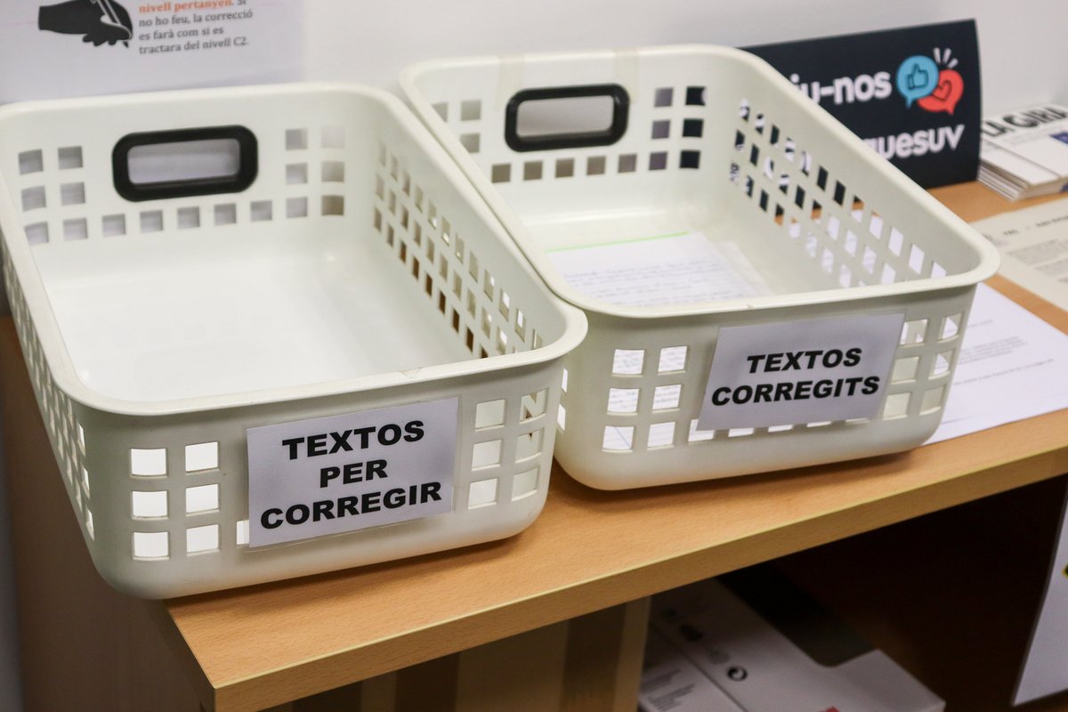 Servei de Llengües i Política Lingüística UV tweet media