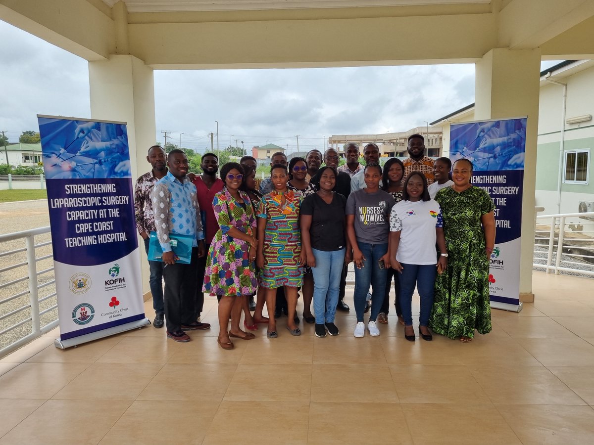 KOFIHGhana's tweet photo. Led by Dr. Ralph Armah, Medical Director at the @RidgeHospitalGH, #KOFIH provided healthcare providers at #CCTH essential knowledge in laparoscopic surgery, emphasizing theoretical principles to ensure their preparedness for hands-on practice in 🇬🇭.
#MedicalEducation #KoreaGhana https://t.co/T8k72Qid5B