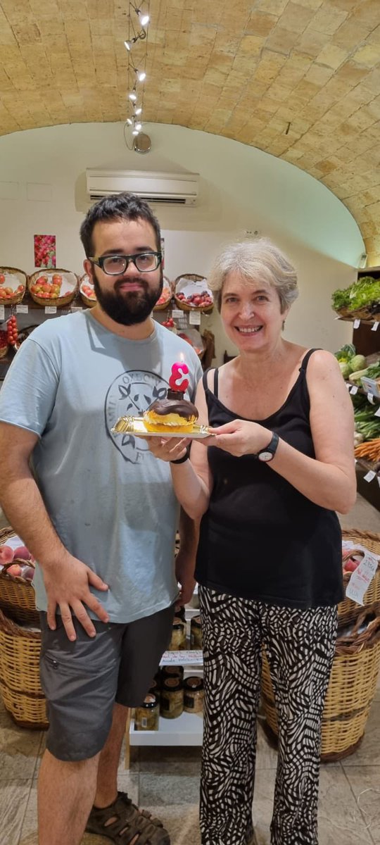 A Mas Boixó complim 3 anys de l’obertura de la nostra botiga.🎂🎂
Mil gràcies a tots per ser-hi! Sense vosaltres els nostre projecte no seria possible!!
#productedeproximitat #km0
#BaixEmporda #comerçlocal