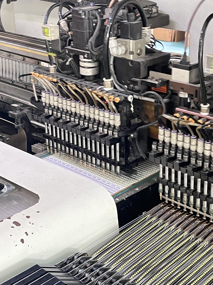 springartled's tweet photo. The whole process of the patch
👉skd led strip is in large supply
#skdstrip #ledchip #skdfactory https://t.co/6Dfy9rT9wL