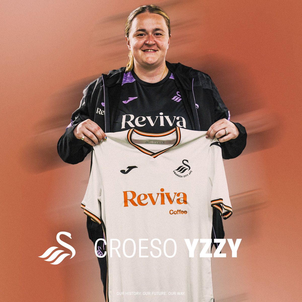 SwansWomen's tweet photo. ✍️ 𝗖𝗥𝗢𝗘𝗦𝗢 𝗬𝗭𝗭𝗬

Swansea City Women are delighted to have appointed Yzzy Taylor as assistant manager ahead of the 2024-25 season.