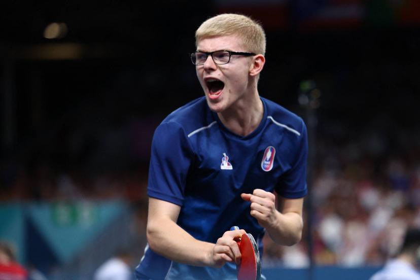 Félix 🥹🥹🥹

T’as été énorme.

Enormissime 👏👏👏

17 ans, le parcours devant ton public, les émotions, la pression, respect total.

On a déjà hâte de voir la suite, le match pour le bronze, l’avenir est radieux ❤️❤️