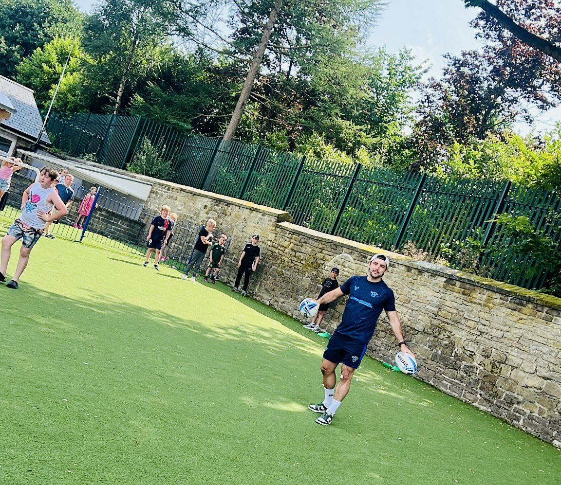 Calder Community Squash (@caldersquash) on Twitter photo Incredible to have <a href="/HalifaxPanthers/">Halifax Panthers 🐾</a> legend <a href="/ljouffret06/">Louis Jouffret</a> join us this week on camp #tryhigh for a fun introduction to rugby league!! 🙌
<a href="/InvictusWbeing/">Invictus Wellbeing</a>
<a href="/HAFCalderdale/">Healthy Holidays Calderdale Programme</a>
#haf2024 Incredible to have <a href="/HalifaxPanthers/">Halifax Panthers 🐾</a> legend <a href="/ljouffret06/">Louis Jouffret</a> join us this week on camp #tryhigh for a fun introduction to rugby league!! 🙌
<a href="/InvictusWbeing/">Invictus Wellbeing</a>
<a href="/HAFCalderdale/">Healthy Holidays Calderdale Programme</a>
#haf2024