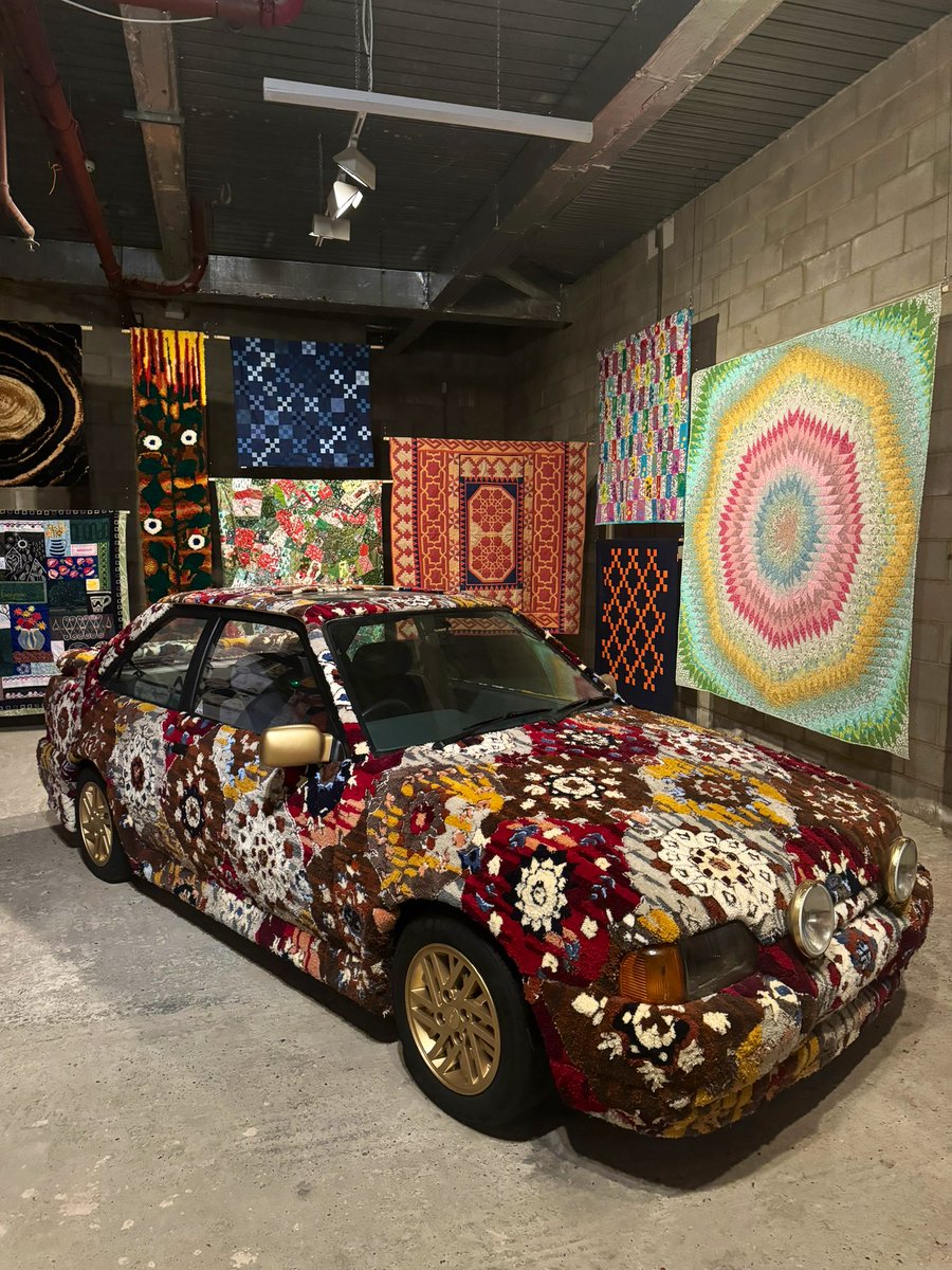 Loved my visit to #ComeAsYouReallyAre <a href="/Artangel/">Artangel</a> in Croydon, which is a glorious celebration of hobbyists from across the UK by <a href="/HetainPatel1/">Hetain Patel</a>. It’s on until 20 October! ⬇️

artangel.org.uk