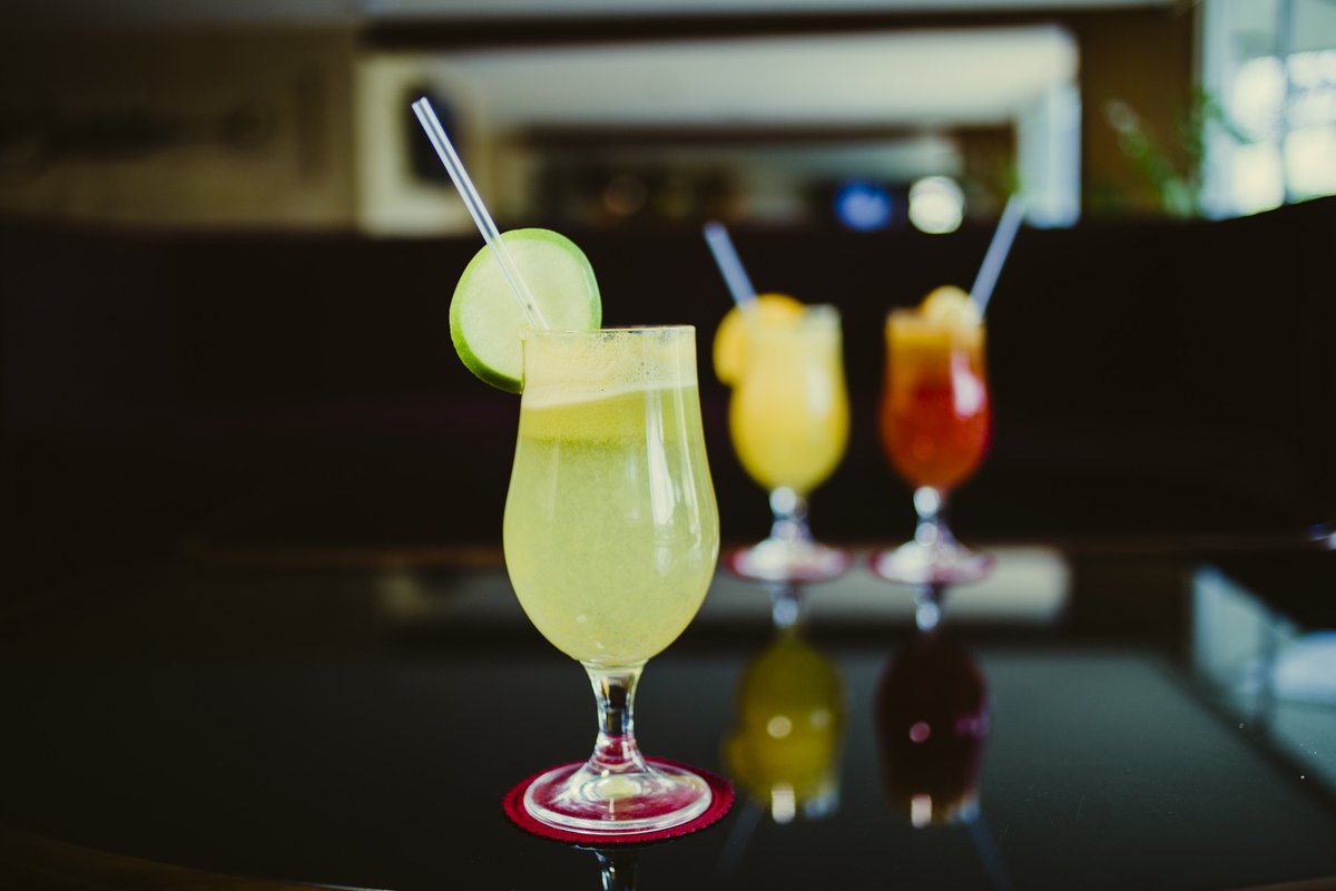 Pour decisions are the best decisions. Happy Hour starts now, with amazing drink specials and a cozy atmosphere to match. Come for the cocktails, stay for the fun! 🥂