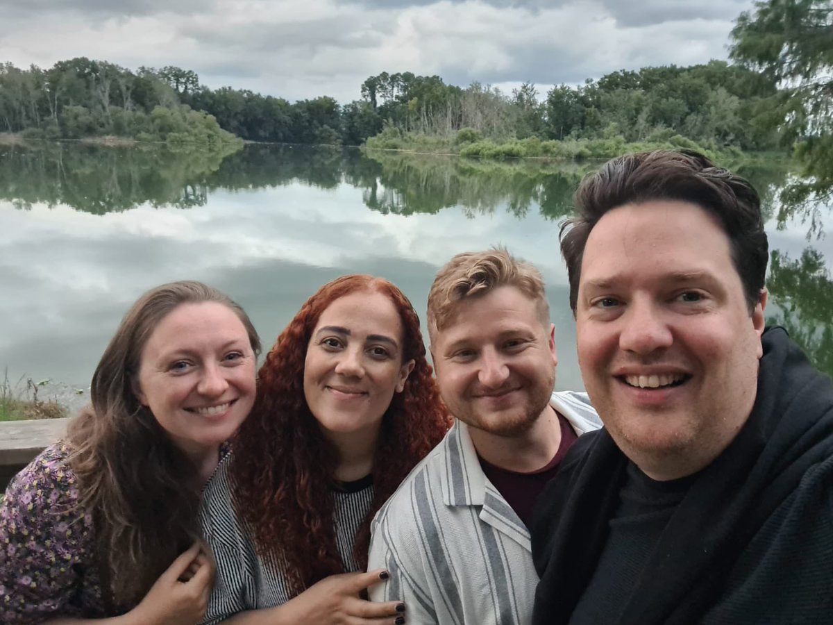 Danielle Manson tweet media