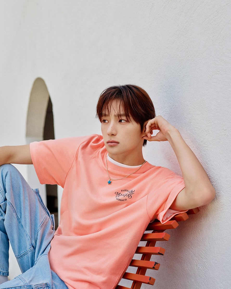 A dreamlike moment between me and Marithé François Girbaud's 24 Summer Collection ‘Walking on Sunshine’ who are in full summer under the dazzling sun. This collection, thriving under the bright summer sun, effortlessly elevates your casual daytime style with a touch of excitement