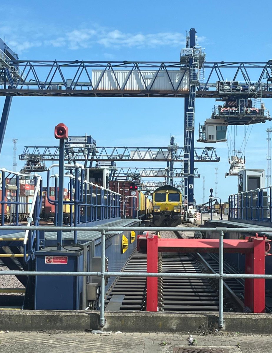 WallisShipping's tweet photo. On Wednesday, some of the team went behind the scenes at Britain's busiest port.

The team saw ship cranes, vessel loading, the new AI-automated robot trucks and learnt about their sustainability goals.

Thank you to @MSCCargo and Felixstowe Port
#FelixstowePort https://t.co/kEjs4ljEXF