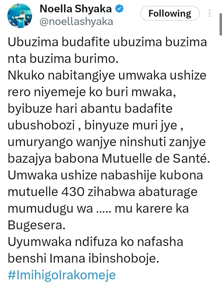 UmutamenwaErica's tweet photo. #RWoX #GenerationPK @IMITAMENWA200PK mumfashe dushimire cyane mushiki WAcu,inkotanyi cyane✊akaba umwari ukunda igihugu @noellashyaka kubw'iki gikorwa cy'indashyikirwa yakoreye abaturage bo mukarere ka @BugeseraDistr.
Urukundo ukunda igihugu cyawe, gukotana bikomeze bikurange✊ https://t.co/foZfChvQpj
